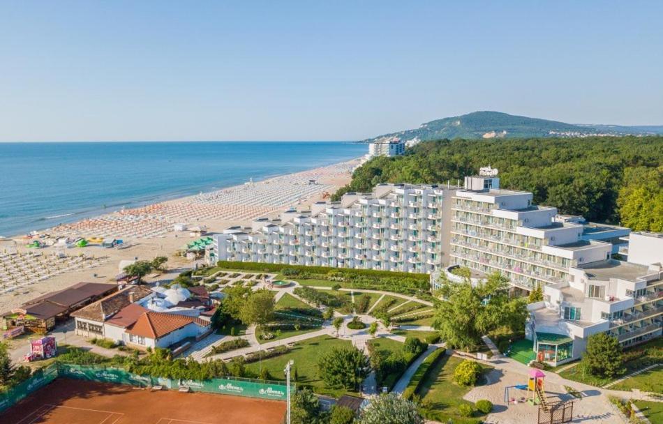 Laguna Beach Hotel Albena Exterior photo