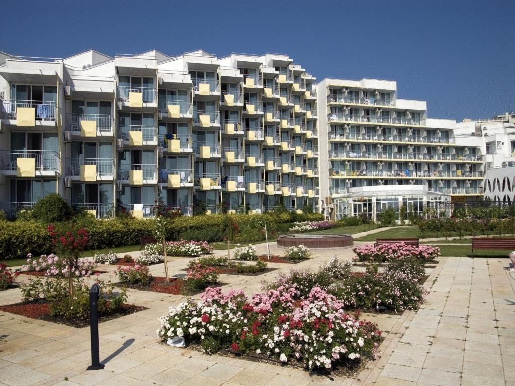 Laguna Beach Hotel Albena Exterior photo