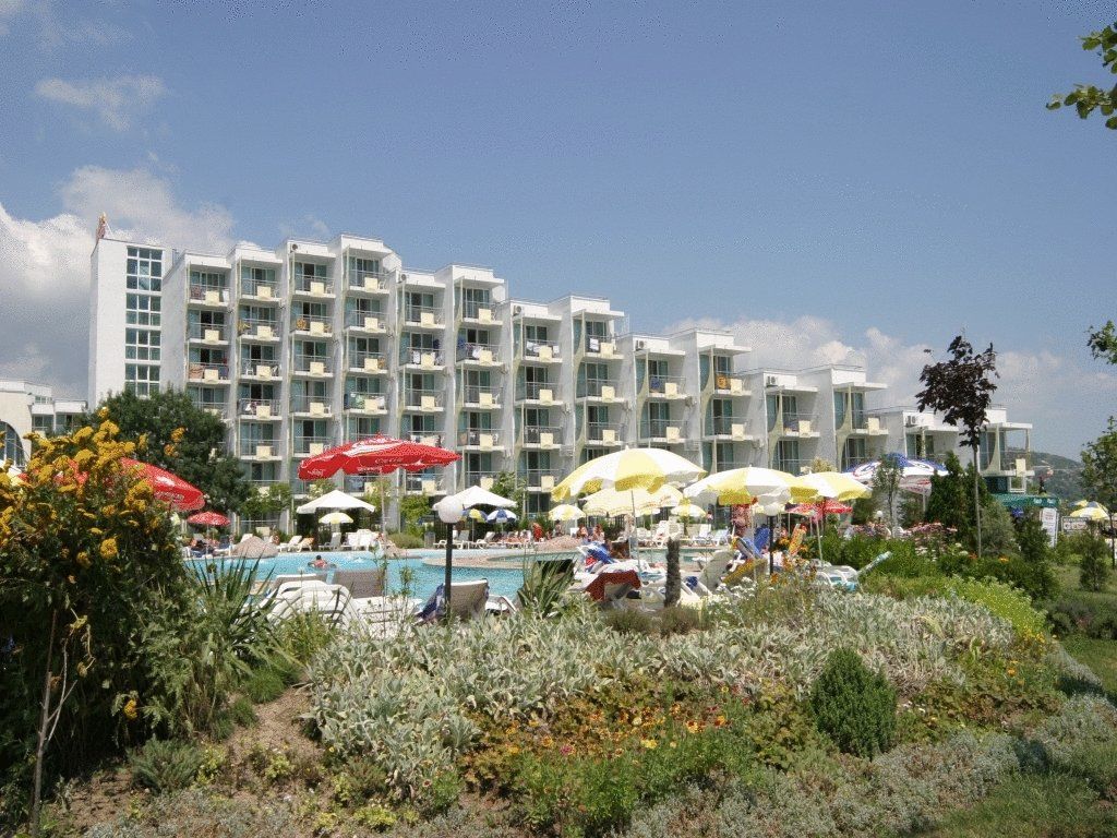 Laguna Beach Hotel Albena Exterior photo